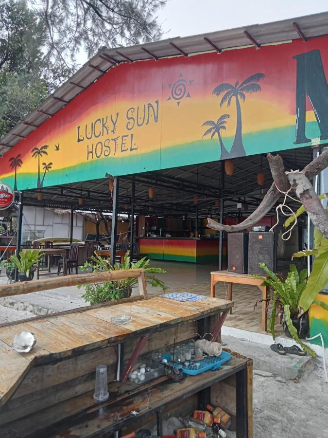 Lucky Sun Saracen Bay Hostel Koh Rong Sanloem Buitenkant foto