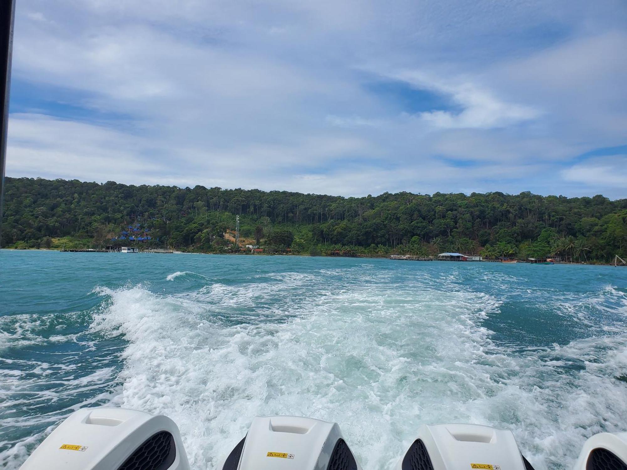 Lucky Sun Saracen Bay Hostel Koh Rong Sanloem Buitenkant foto