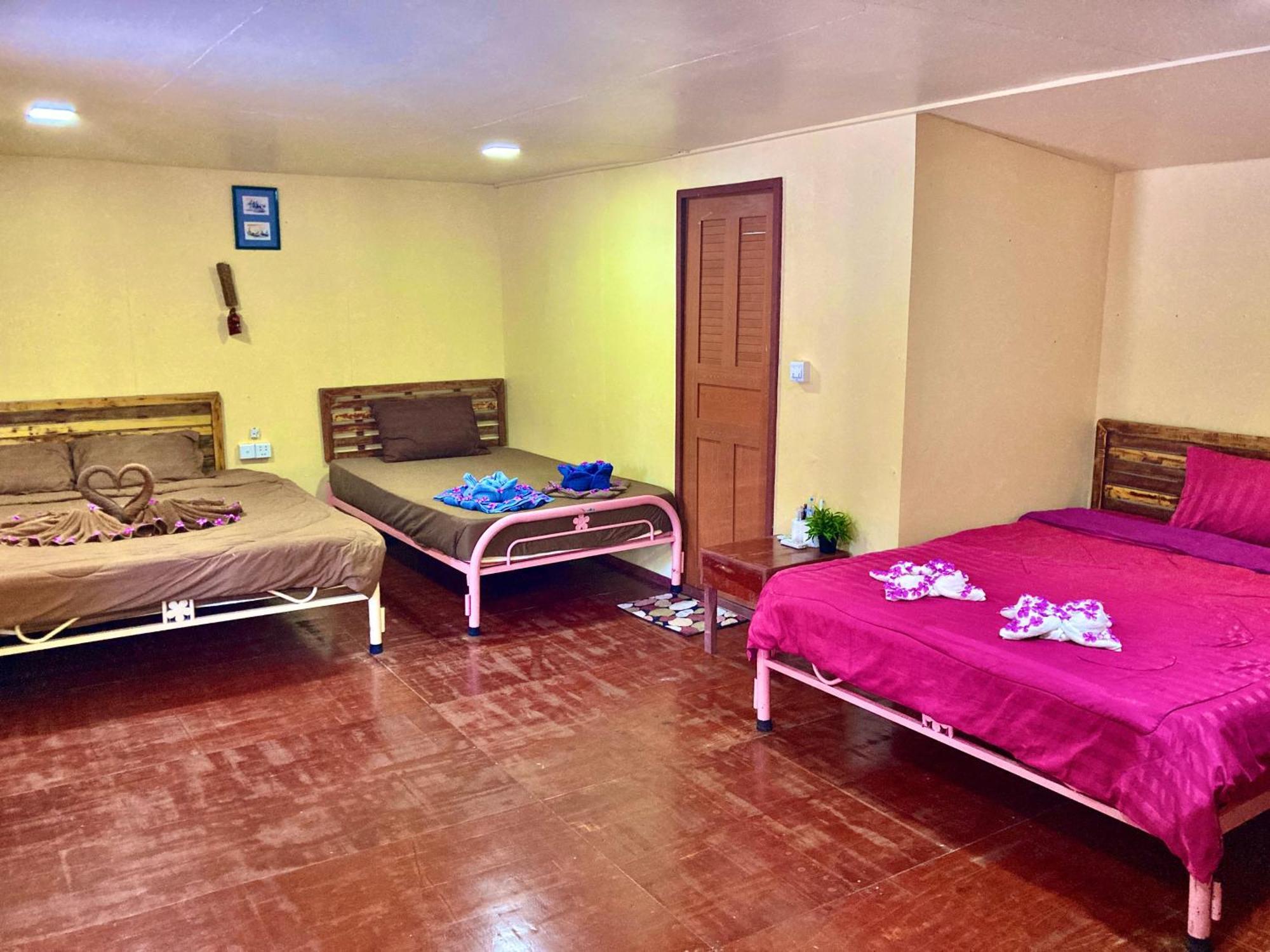 Lucky Sun Saracen Bay Hostel Koh Rong Sanloem Kamer foto